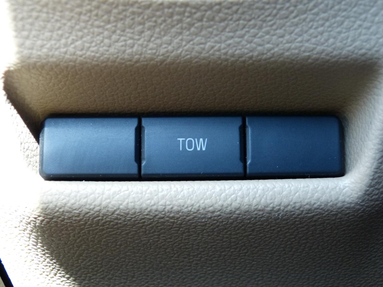 Ford Explorer Base 4WD 2016