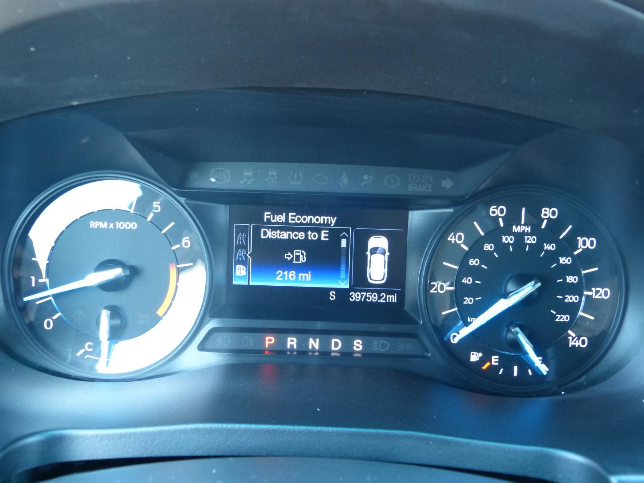 Ford Explorer Base 4WD 2016