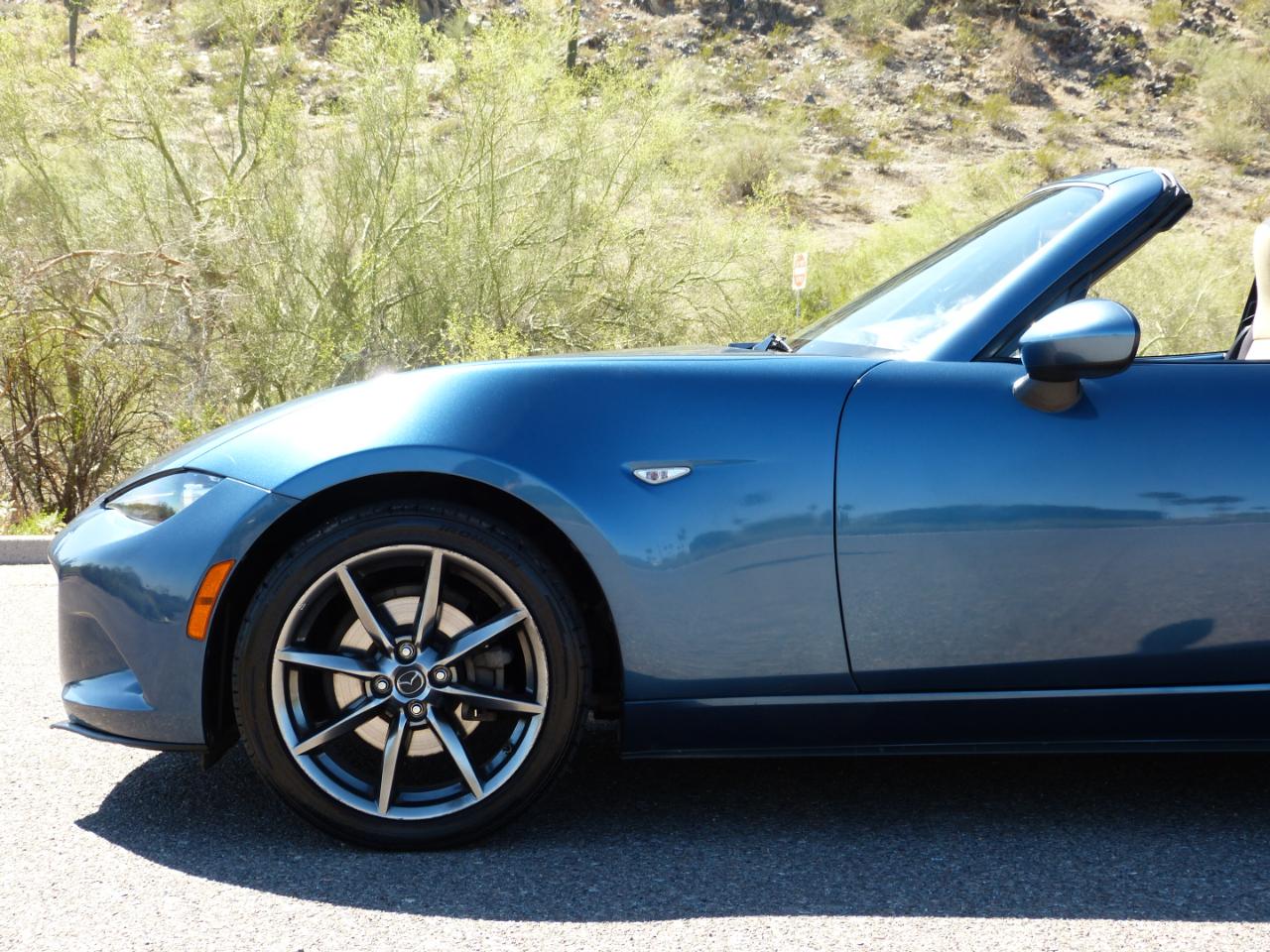 Mazda MX-5 Miata RF Grand Touring 6AT 2018