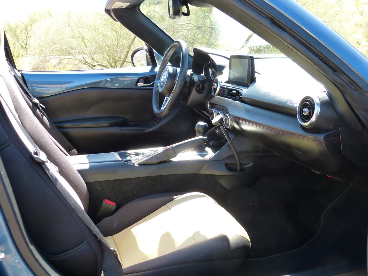 Mazda MX-5 Miata RF Grand Touring 6AT 2018