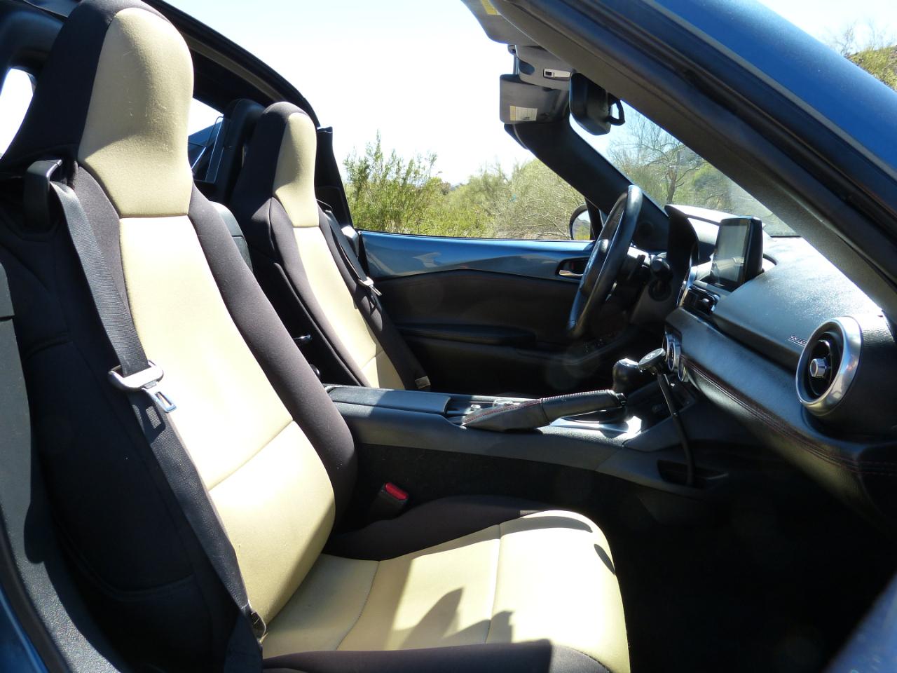 Mazda MX-5 Miata RF Grand Touring 6AT 2018