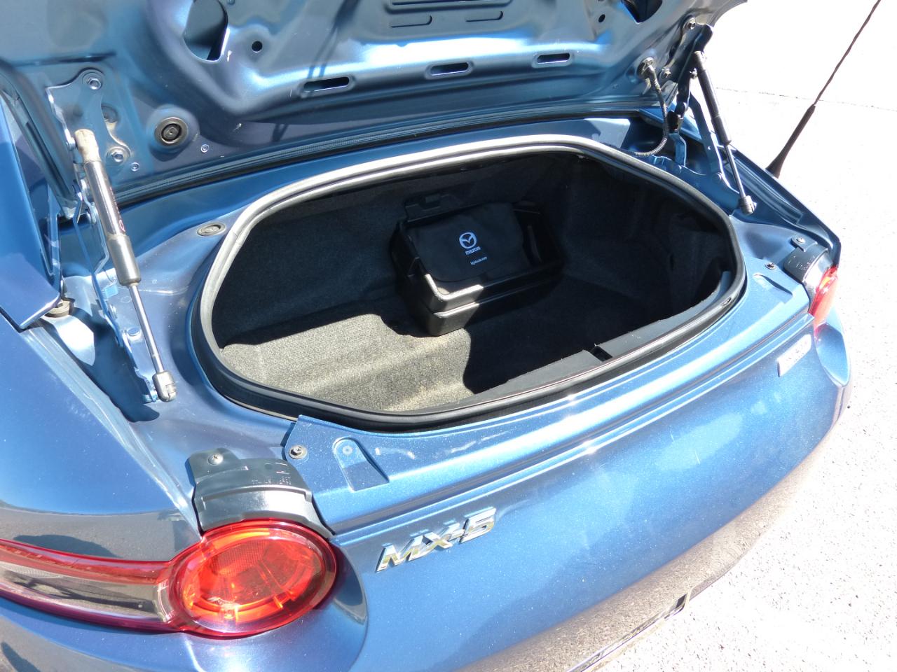 Mazda MX-5 Miata RF Grand Touring 6AT 2018