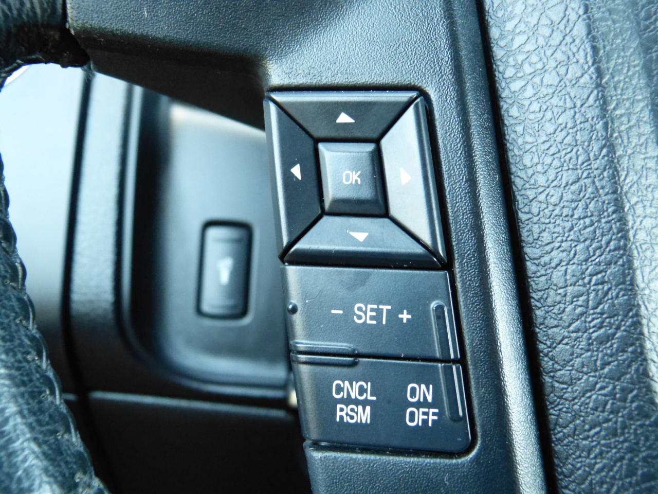 Ford Expedition EL XL 4WD 2017