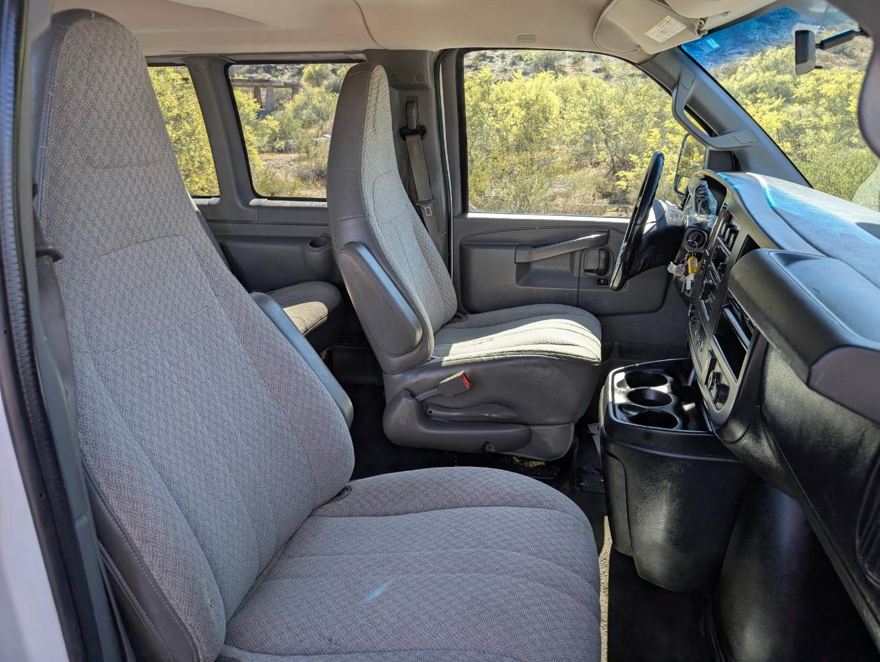 Chevrolet Express LS 2500 2016