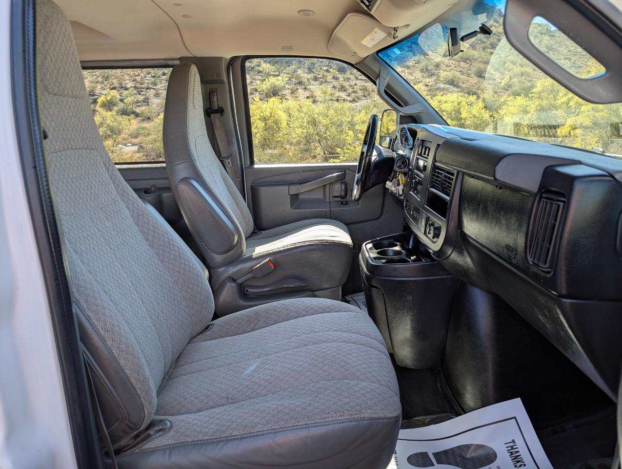 Chevrolet Express LS 2500 2016