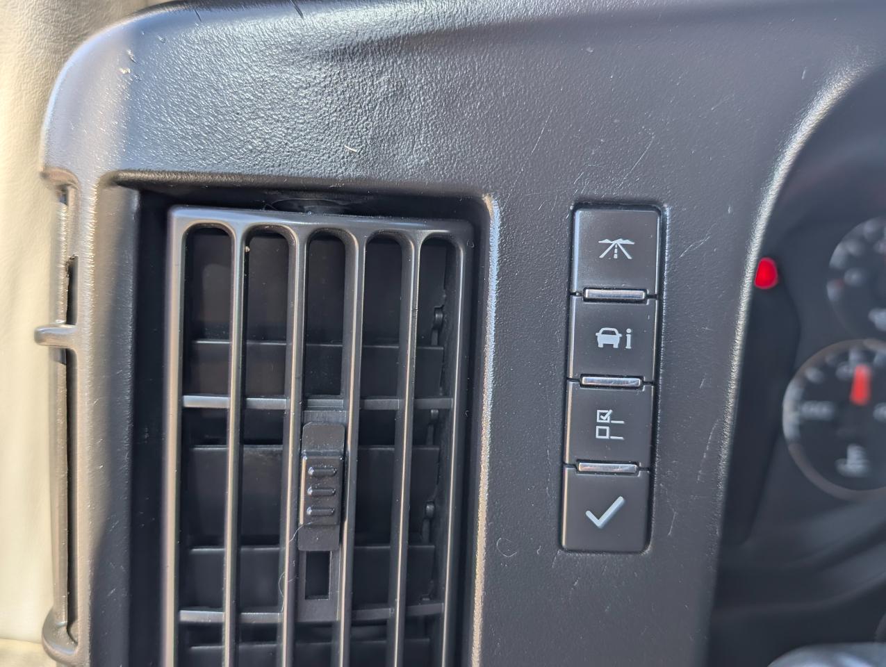 Chevrolet Express LS 2500 2016