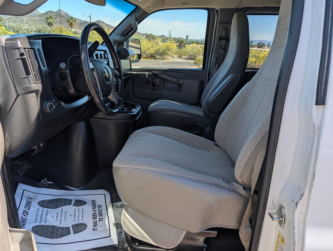 Chevrolet Express LS 2500 2016