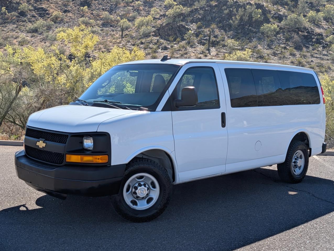 Chevrolet Express LS 2500 2016