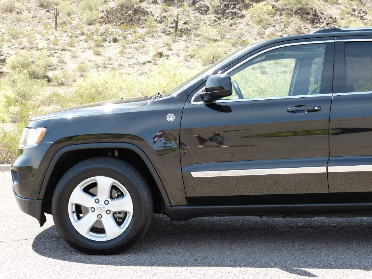 Jeep Grand Cherokee Laredo 4WD 2013