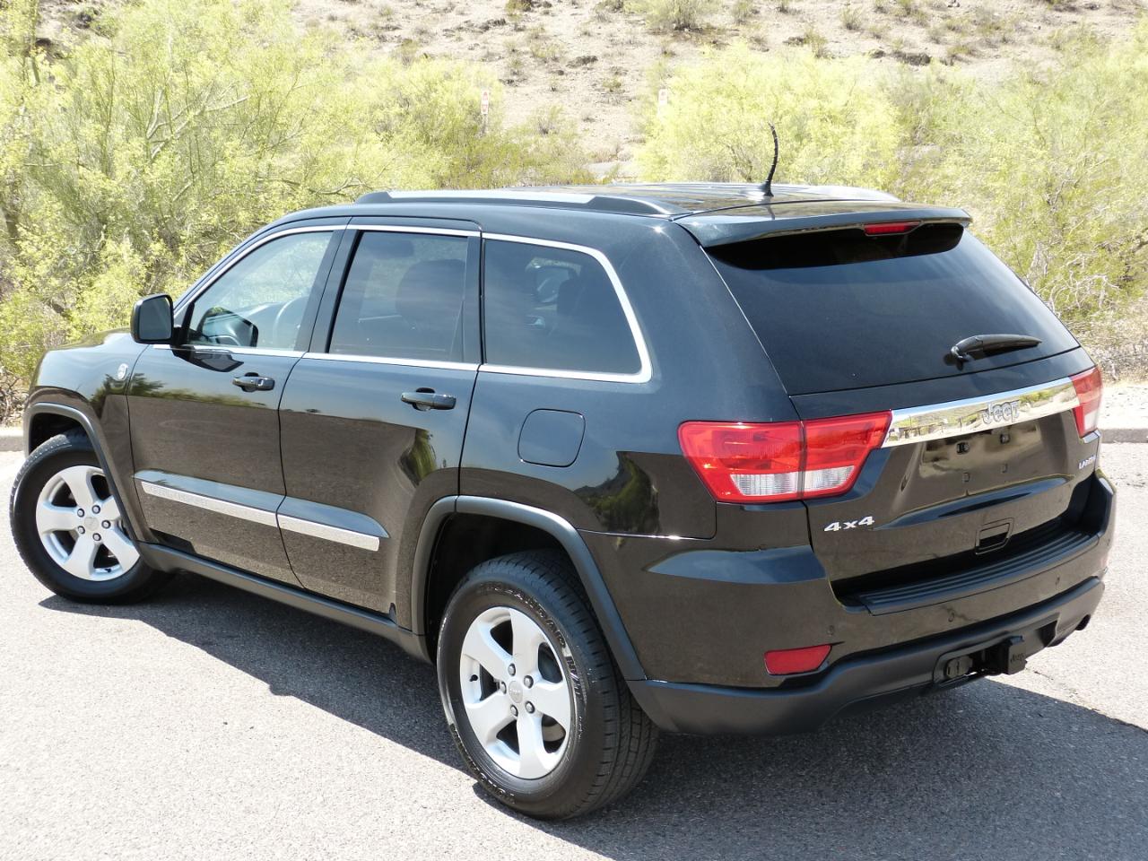 Jeep Grand Cherokee Laredo 4WD 2013
