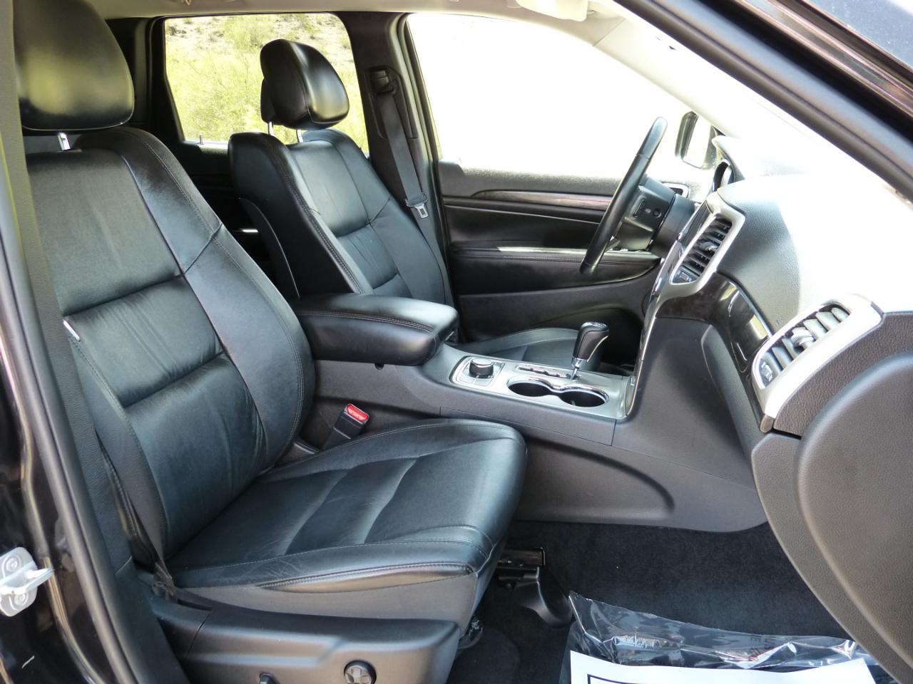 Jeep Grand Cherokee Laredo 4WD 2013