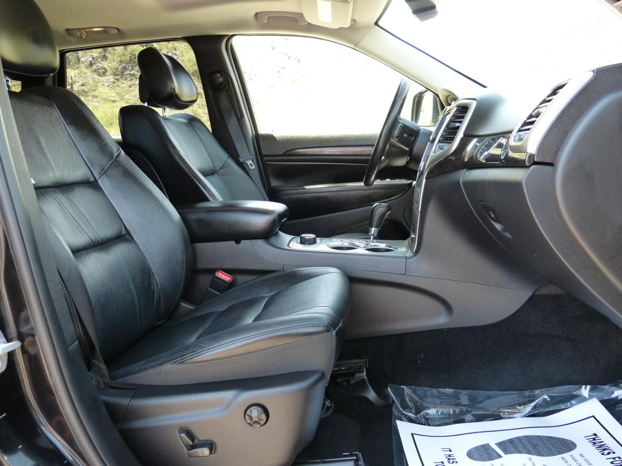 Jeep Grand Cherokee Laredo 4WD 2013