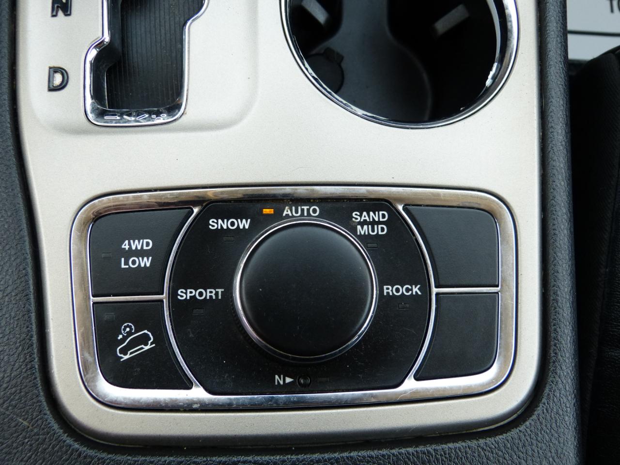 Jeep Grand Cherokee Laredo 4WD 2013