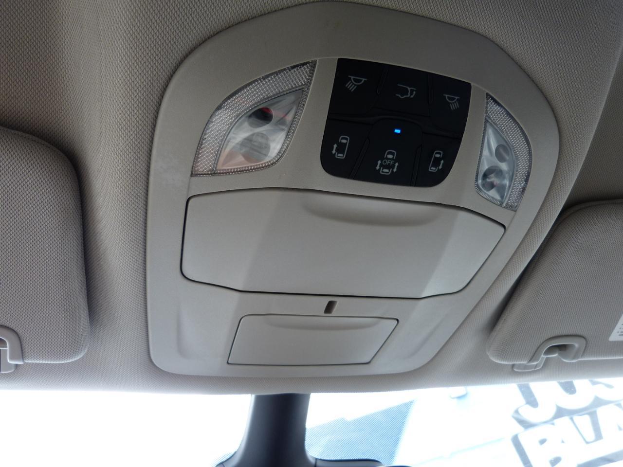 Chrysler Pacifica Touring L 2024