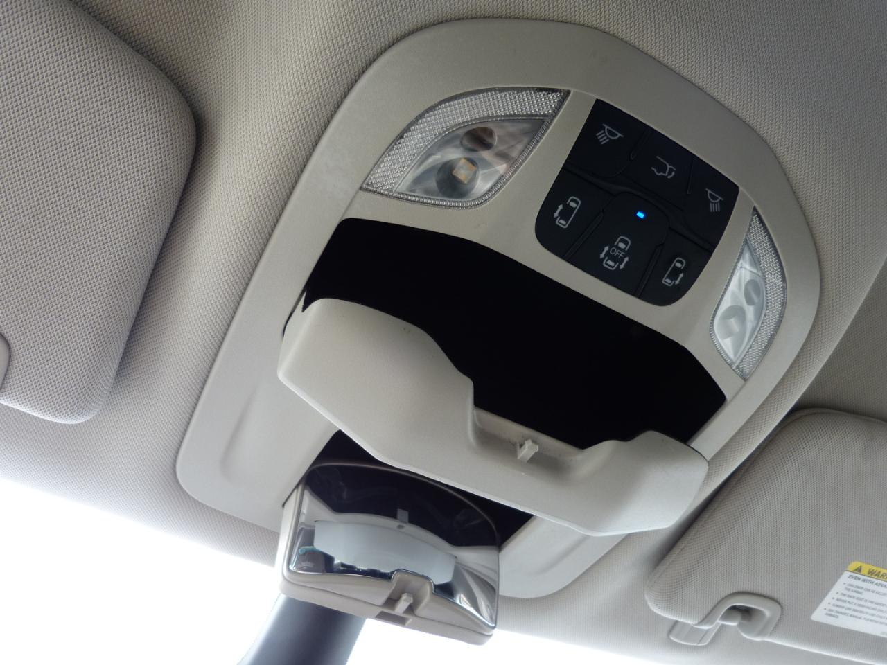 Chrysler Pacifica Touring L 2024