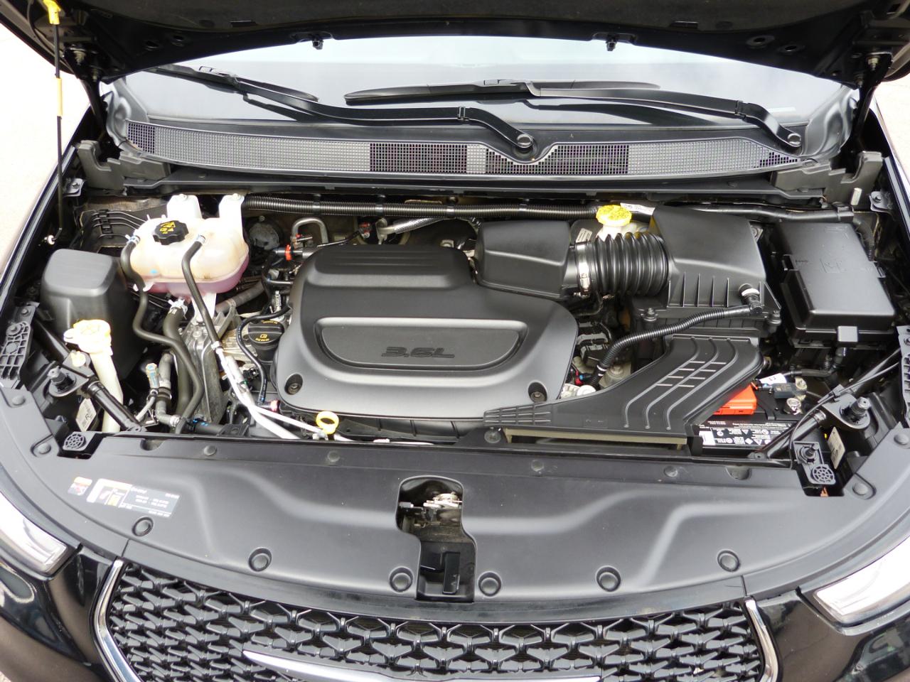 Chrysler Pacifica Touring L 2024