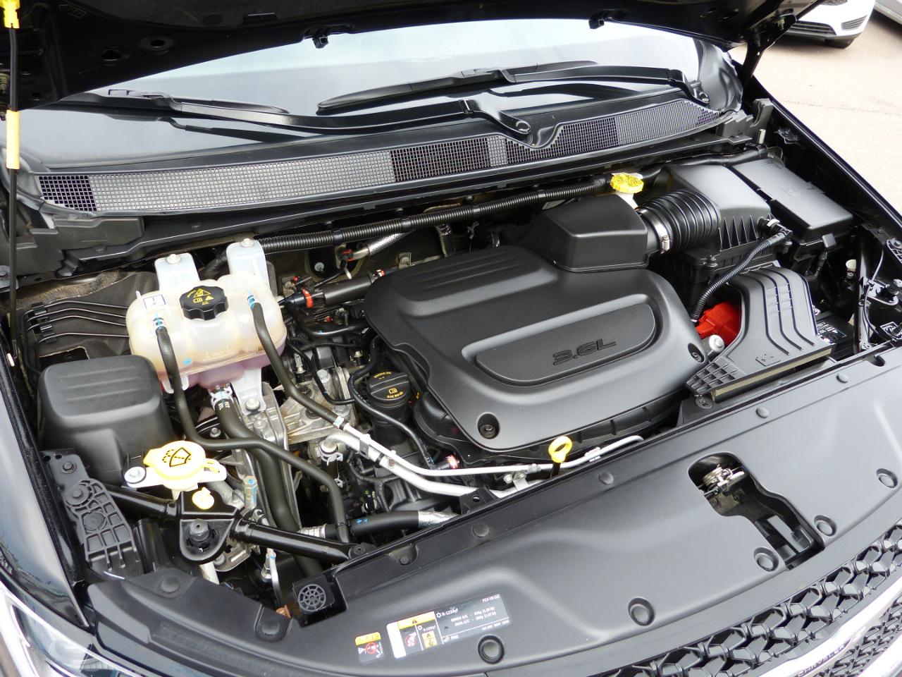 Chrysler Pacifica Touring L 2024