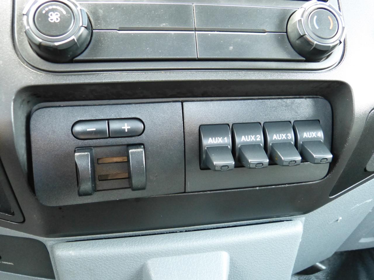 Ford F-350 SD XL DRW 2WD 2014