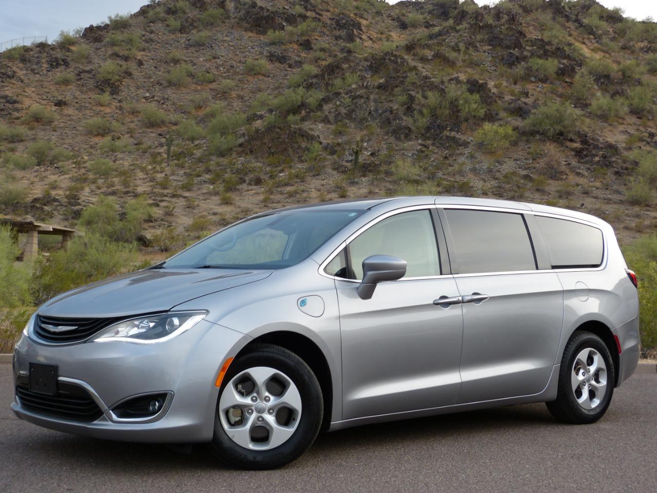 Chrysler Pacifica Hybrid Touring Plus 2018