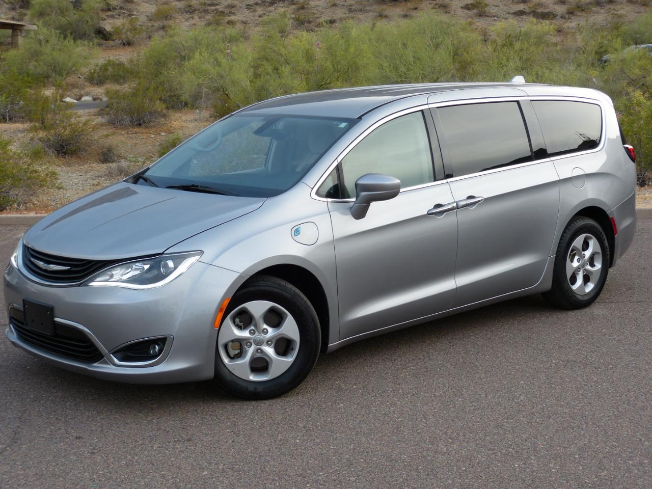Chrysler Pacifica Hybrid Touring Plus 2018