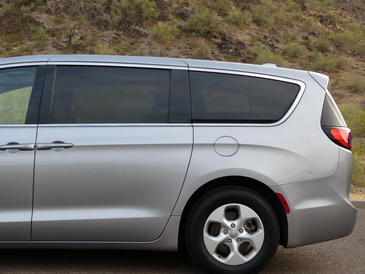 Chrysler Pacifica Hybrid Touring Plus 2018