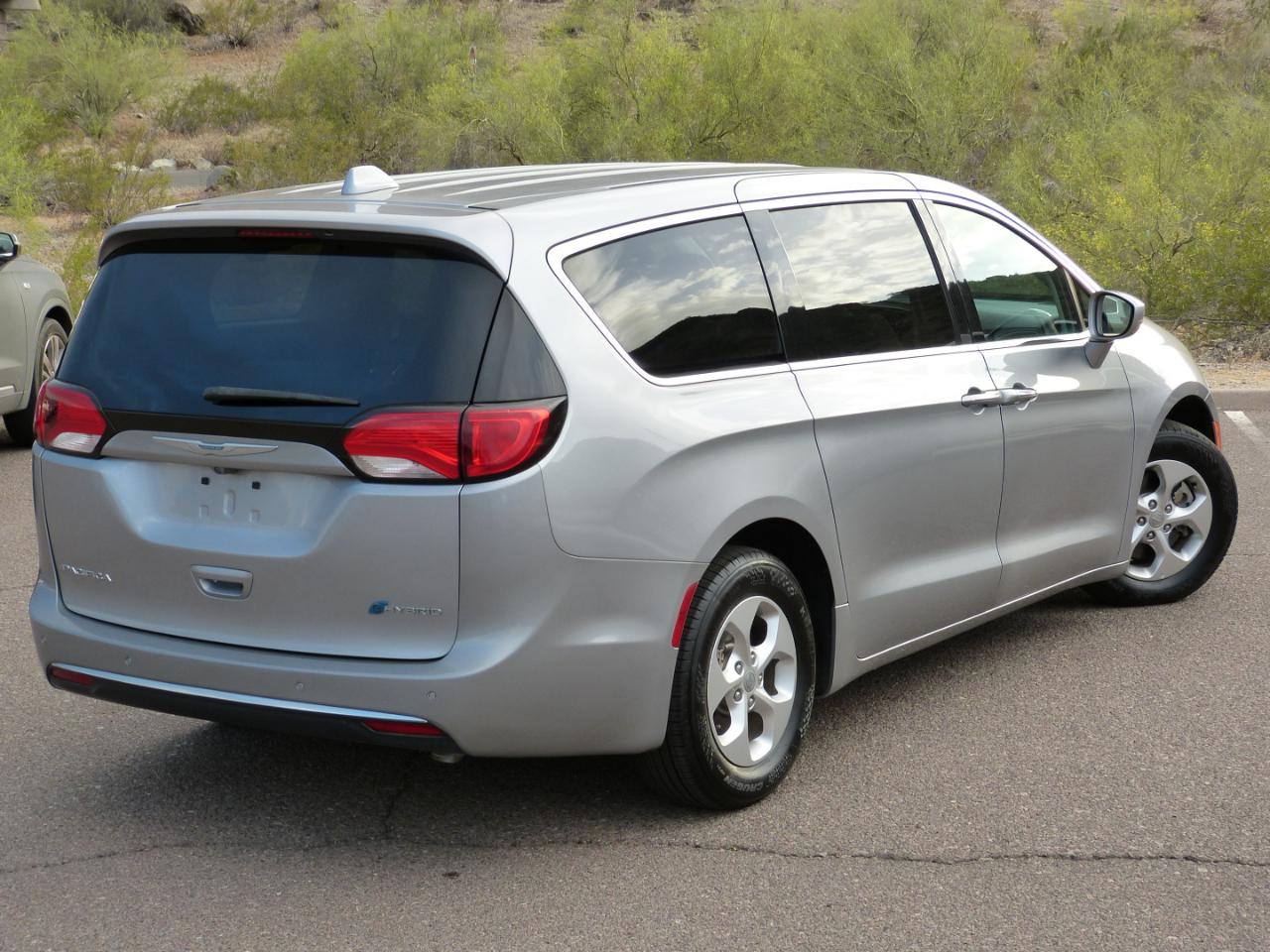 Chrysler Pacifica Hybrid Touring Plus 2018