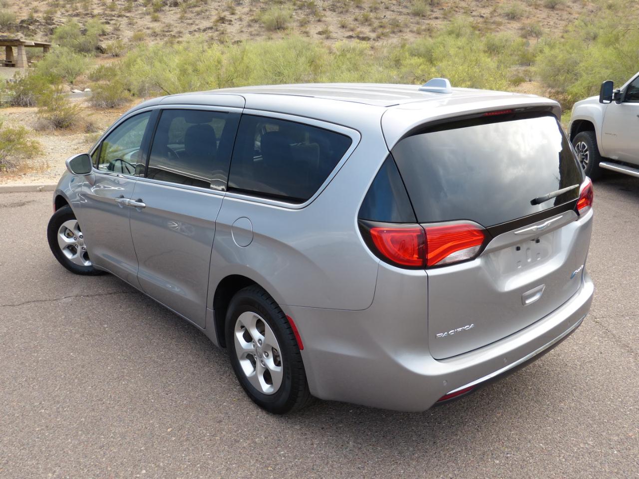 Chrysler Pacifica Hybrid Touring Plus 2018