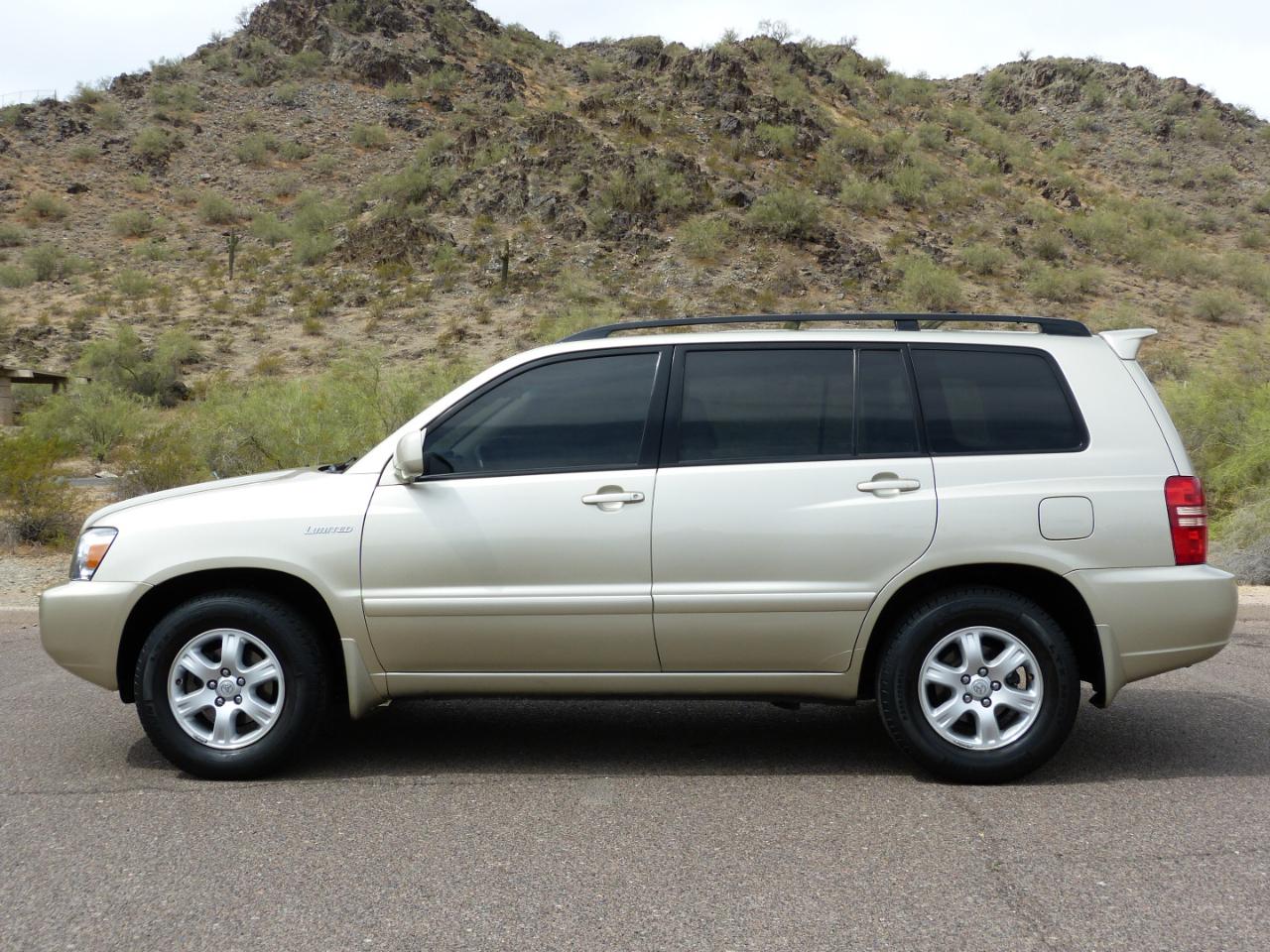 Toyota Highlander V6 2WD 2003
