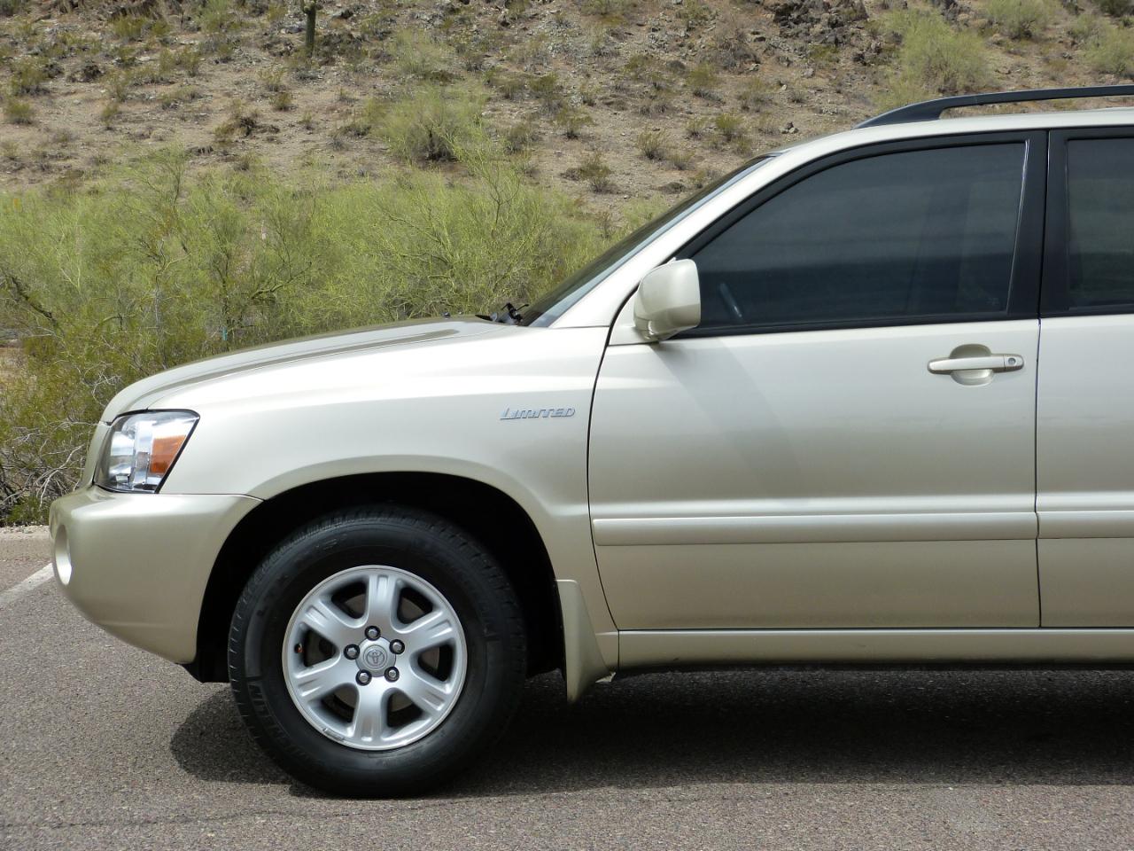 Toyota Highlander V6 2WD 2003