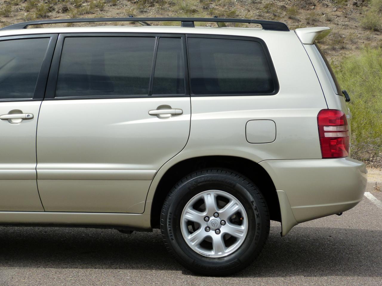 Toyota Highlander V6 2WD 2003