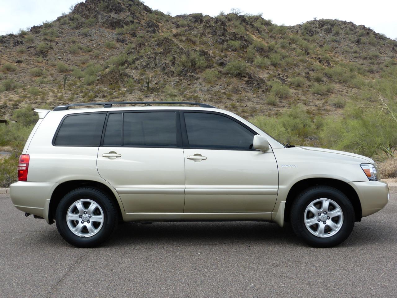 Toyota Highlander V6 2WD 2003
