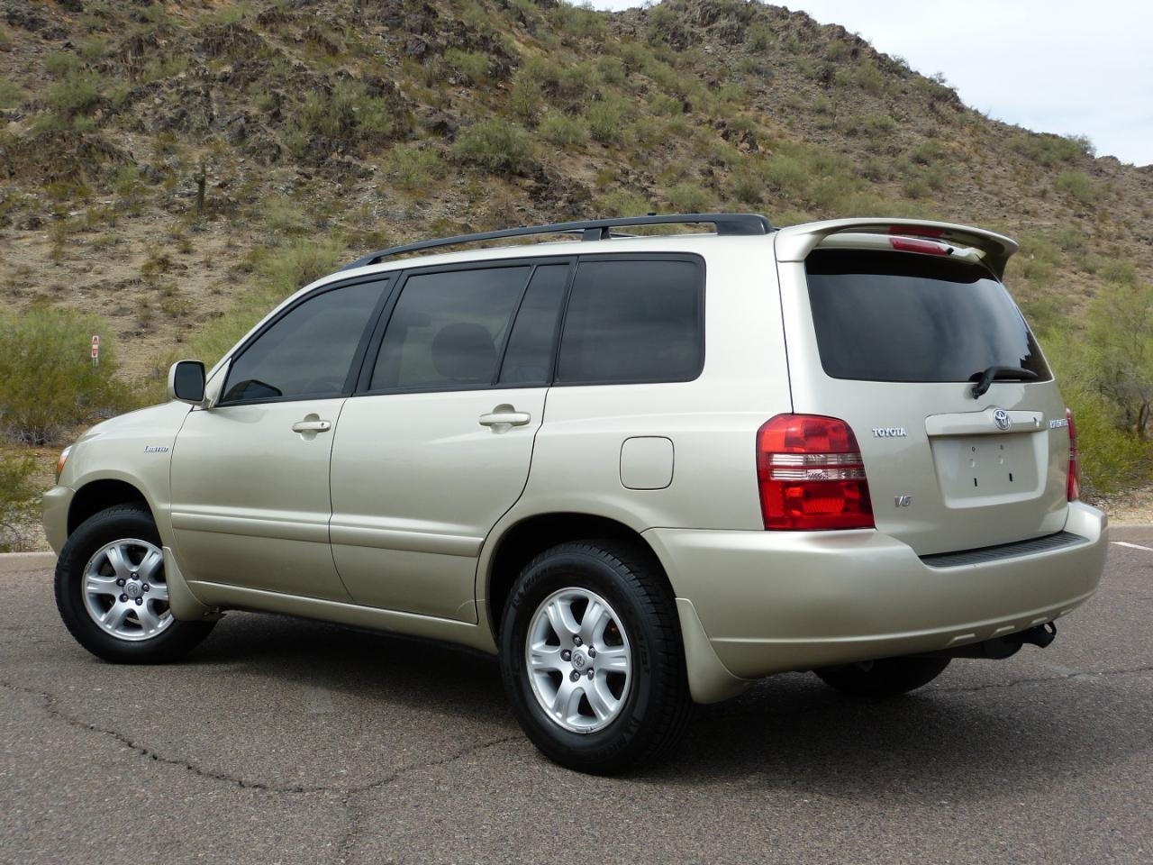 Toyota Highlander V6 2WD 2003