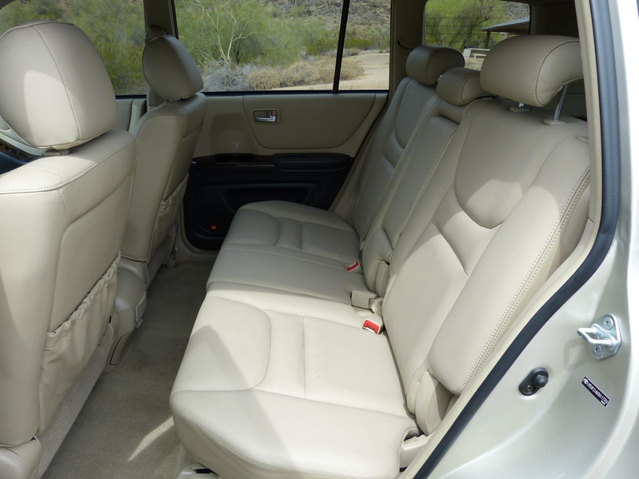 Toyota Highlander V6 2WD 2003