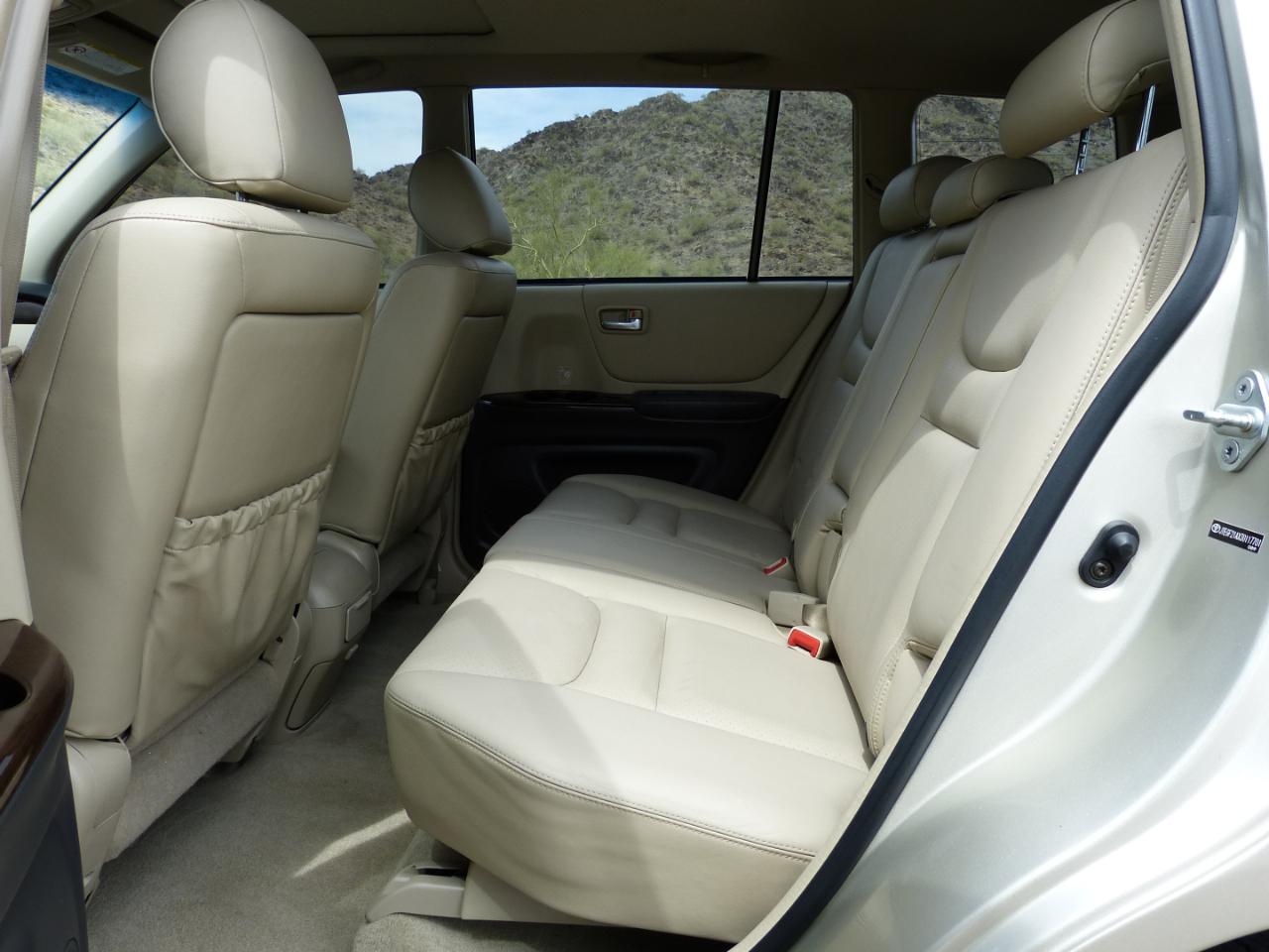 Toyota Highlander V6 2WD 2003