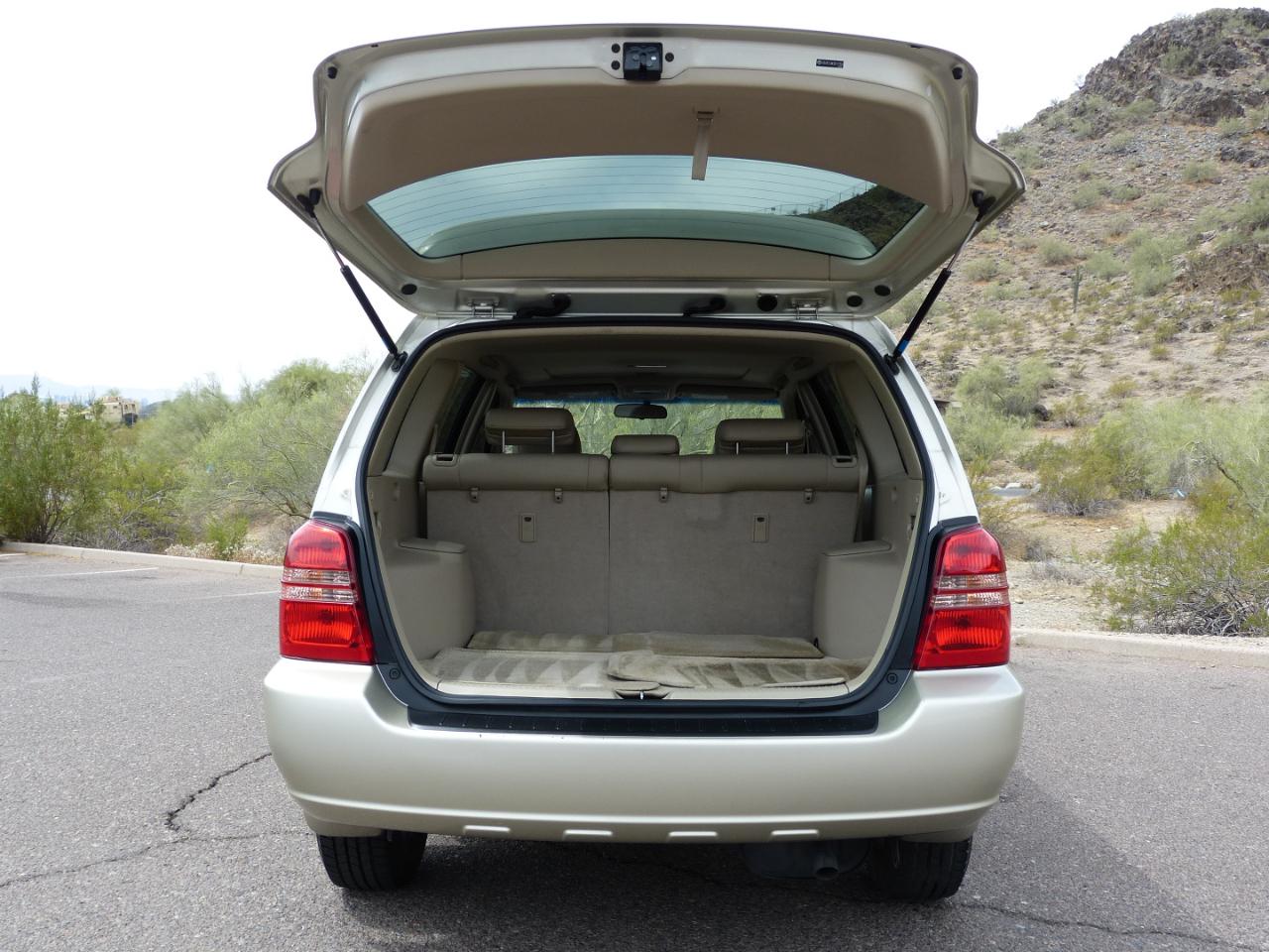 Toyota Highlander V6 2WD 2003