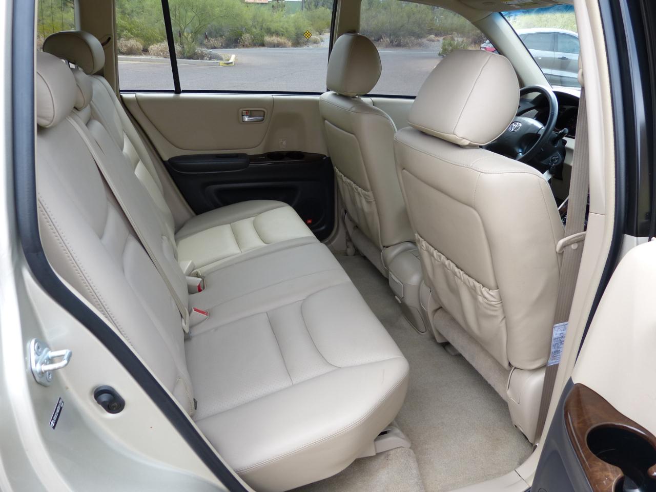 Toyota Highlander V6 2WD 2003