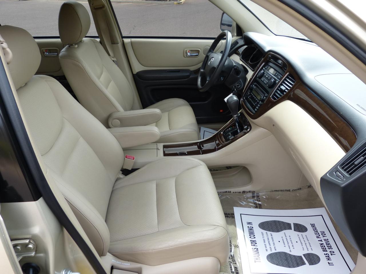 Toyota Highlander V6 2WD 2003