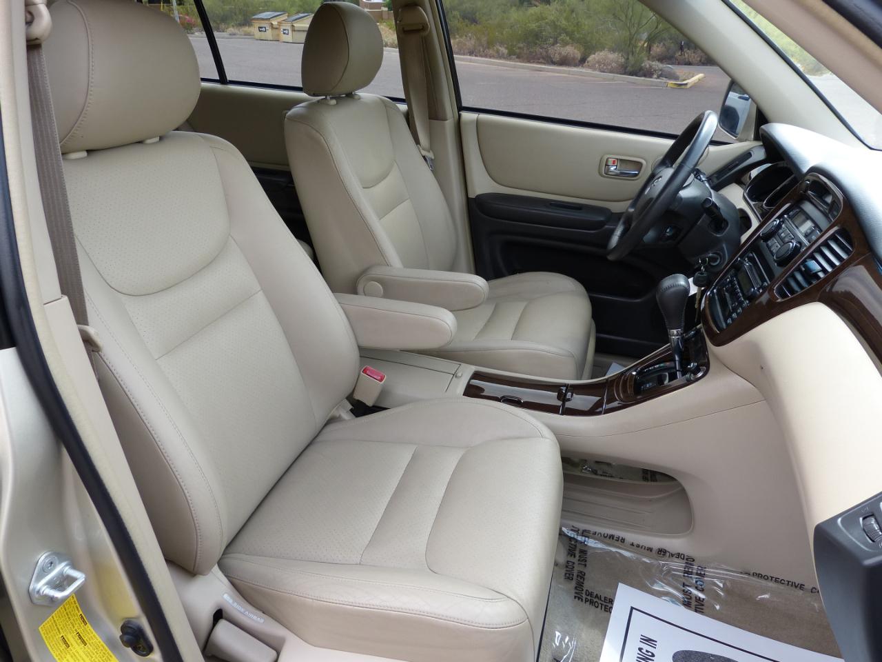 Toyota Highlander V6 2WD 2003