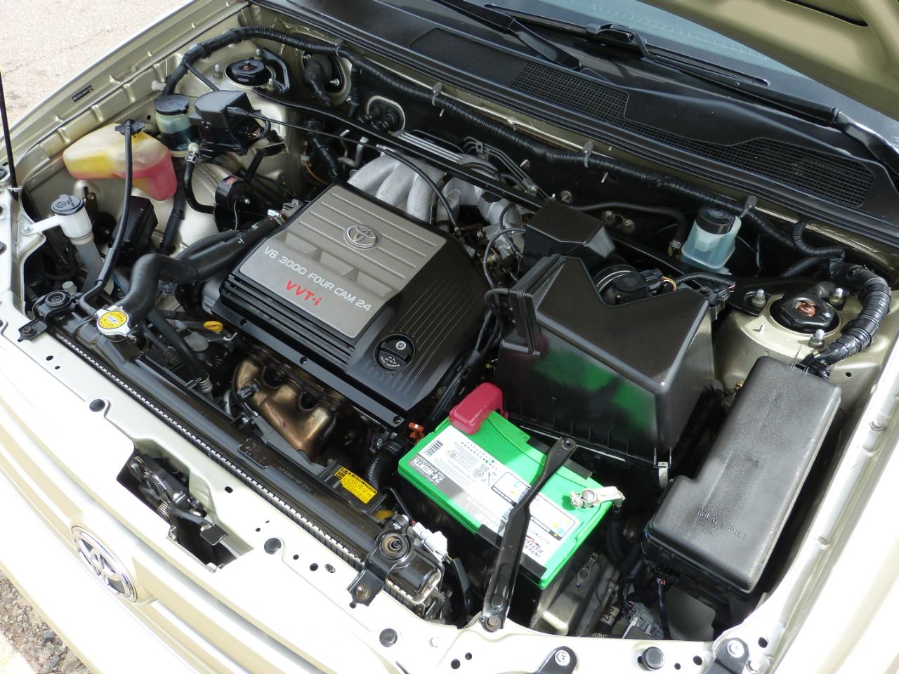 Toyota Highlander V6 2WD 2003