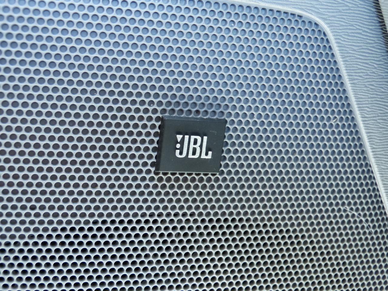 Toyota Sienna Limited 7-Pass V6 2011