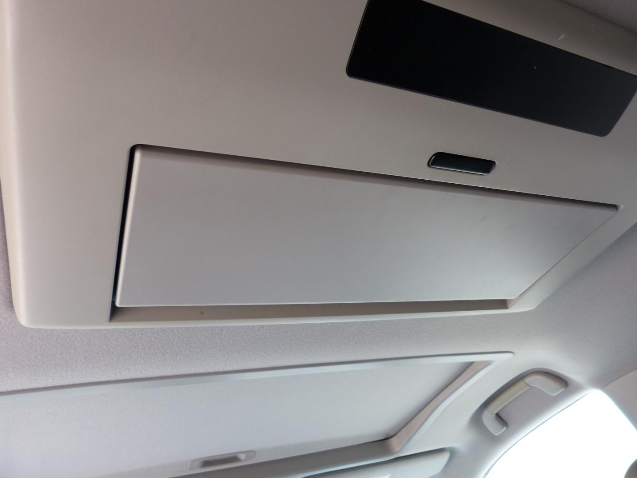 Toyota Sienna Limited 7-Pass V6 2011