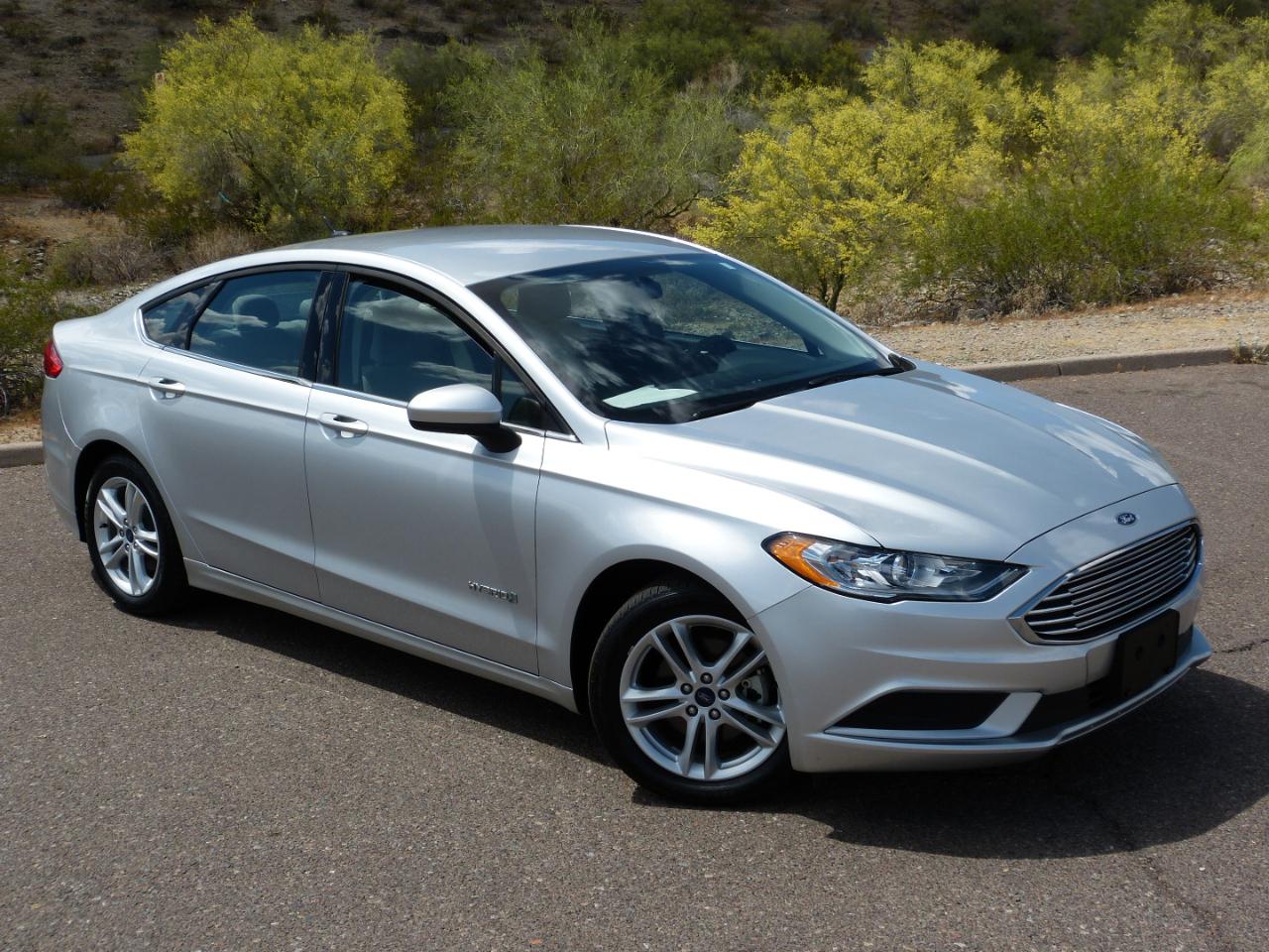 Ford Fusion Hybrid S 2018