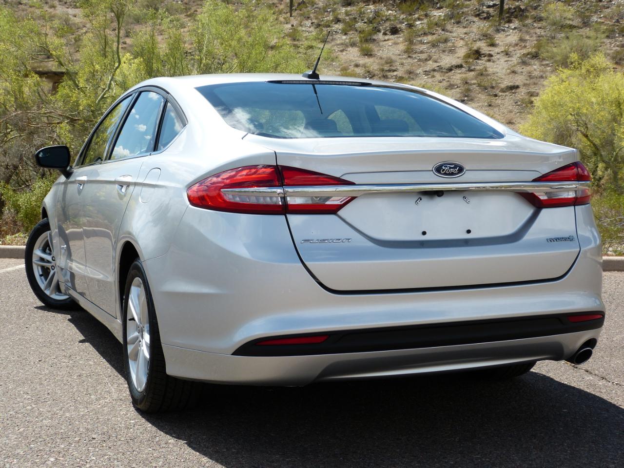 Ford Fusion Hybrid S 2018