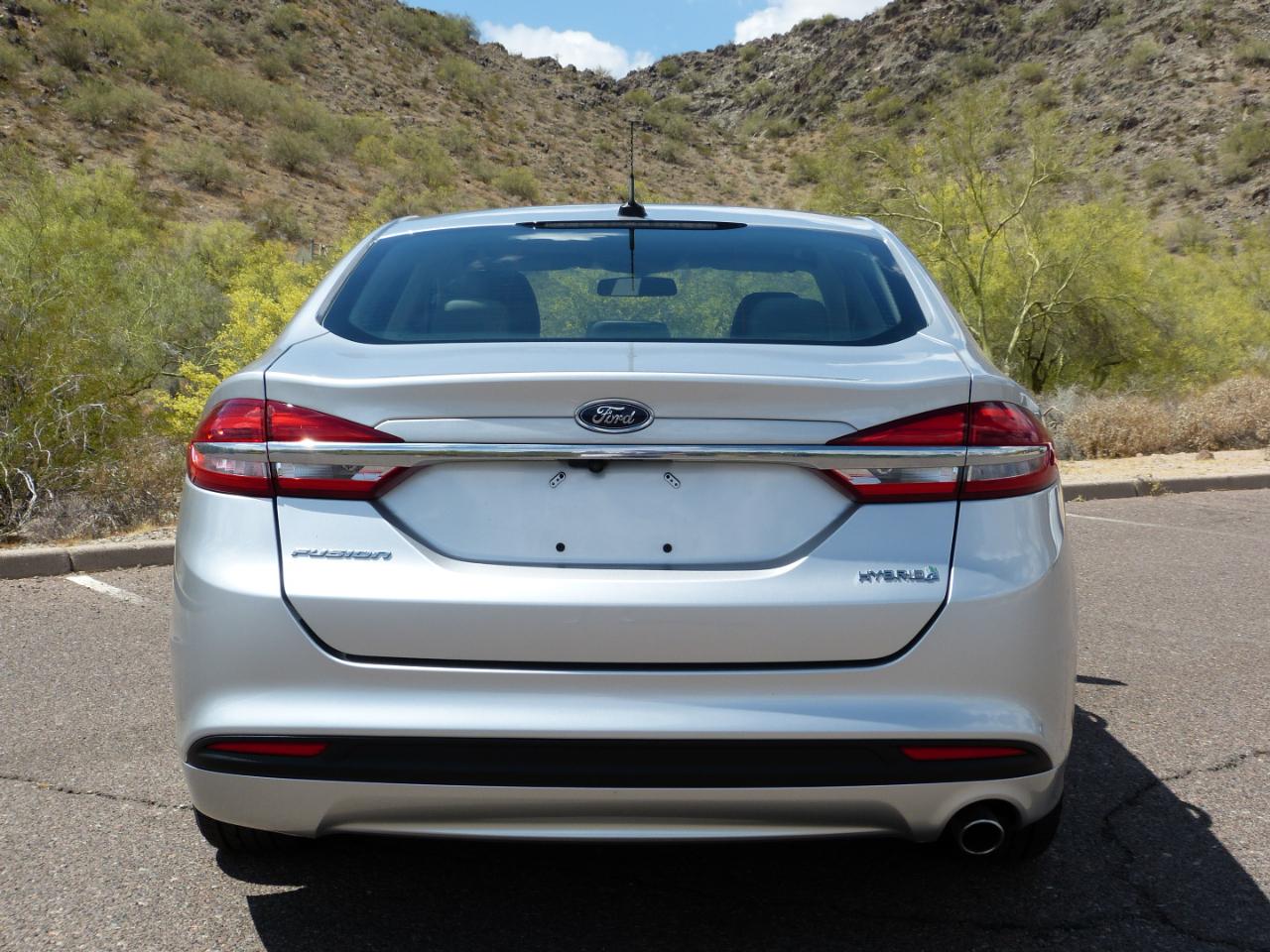 Ford Fusion Hybrid S 2018