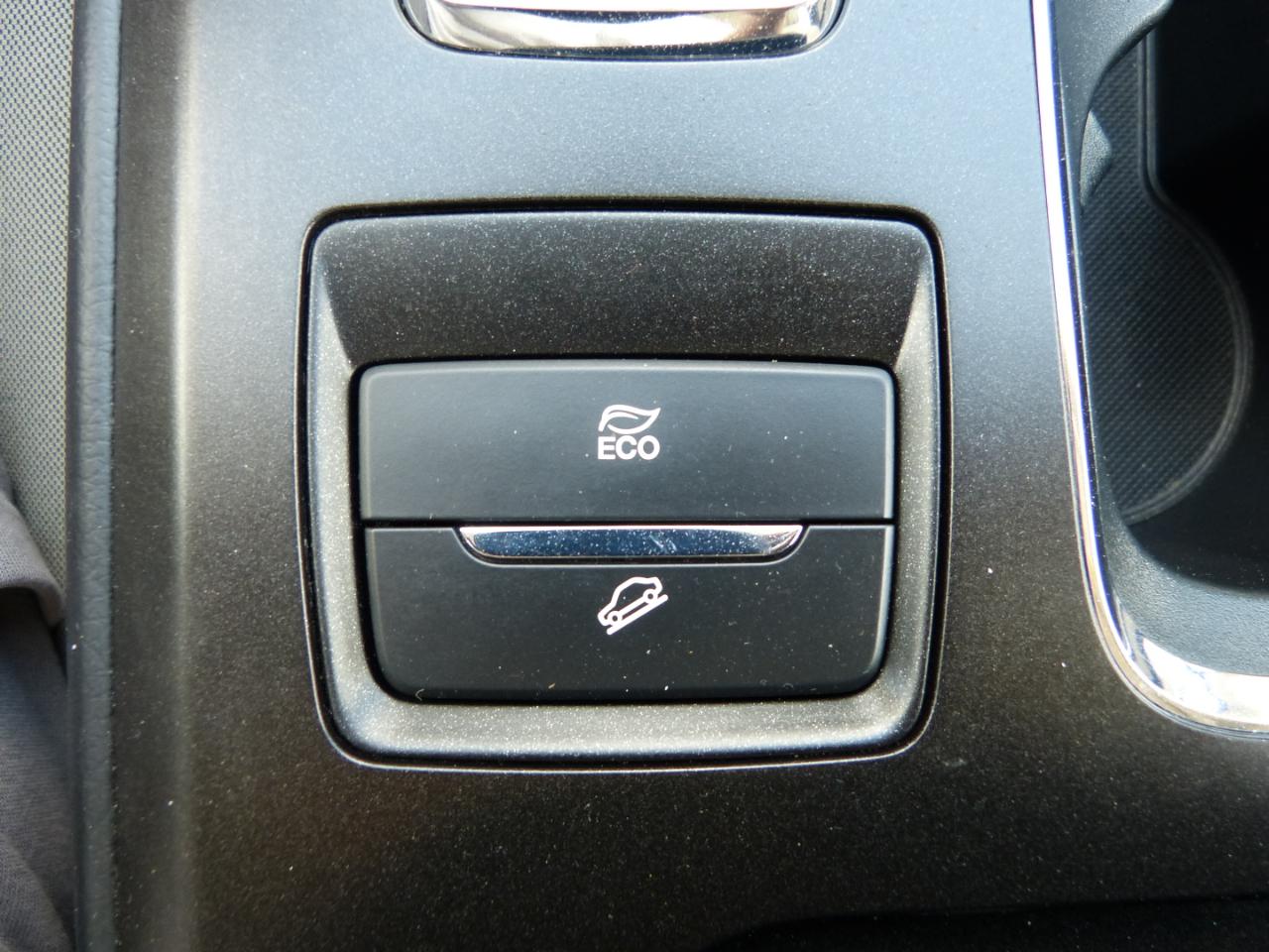 Ford Fusion Hybrid S 2018