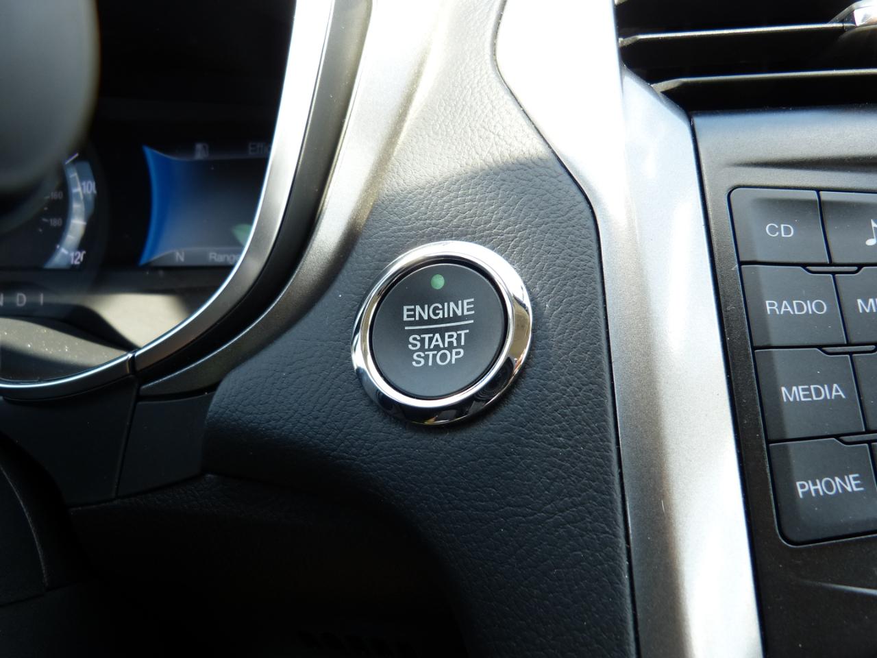 Ford Fusion Hybrid S 2018