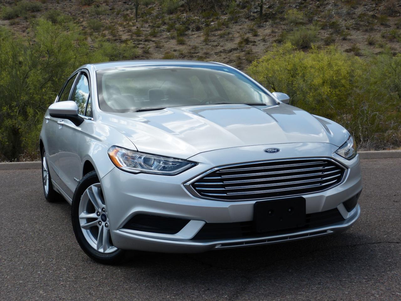 Ford Fusion Hybrid S 2018