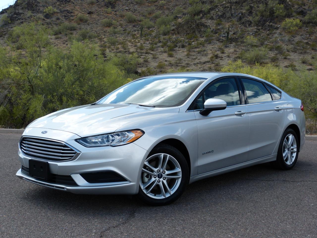 Ford Fusion Hybrid S 2018