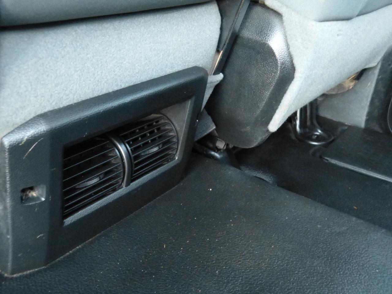 RAM 1500 Tradesman Crew Cab SWB 4WD 2016