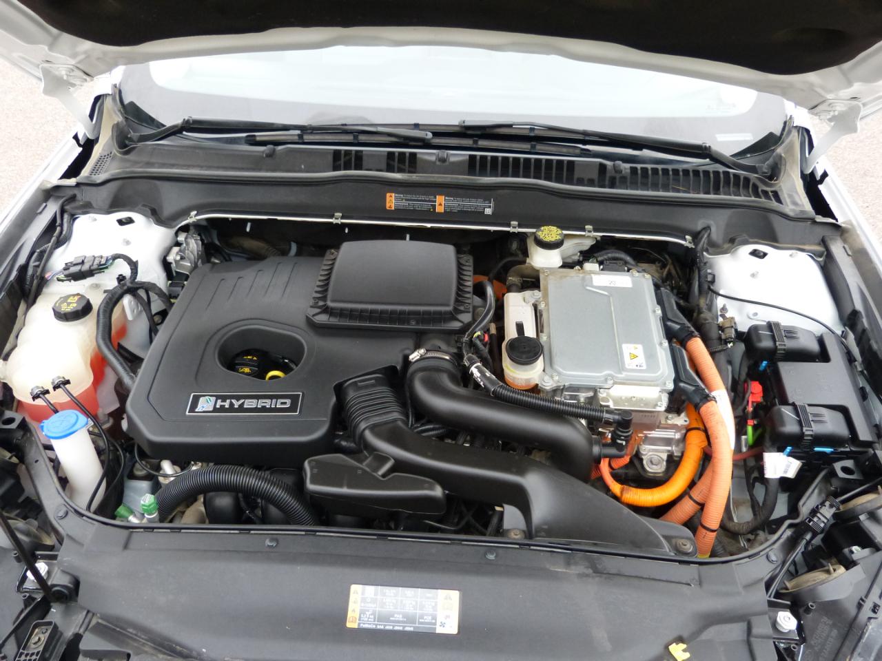 Ford Fusion Hybrid S 2017